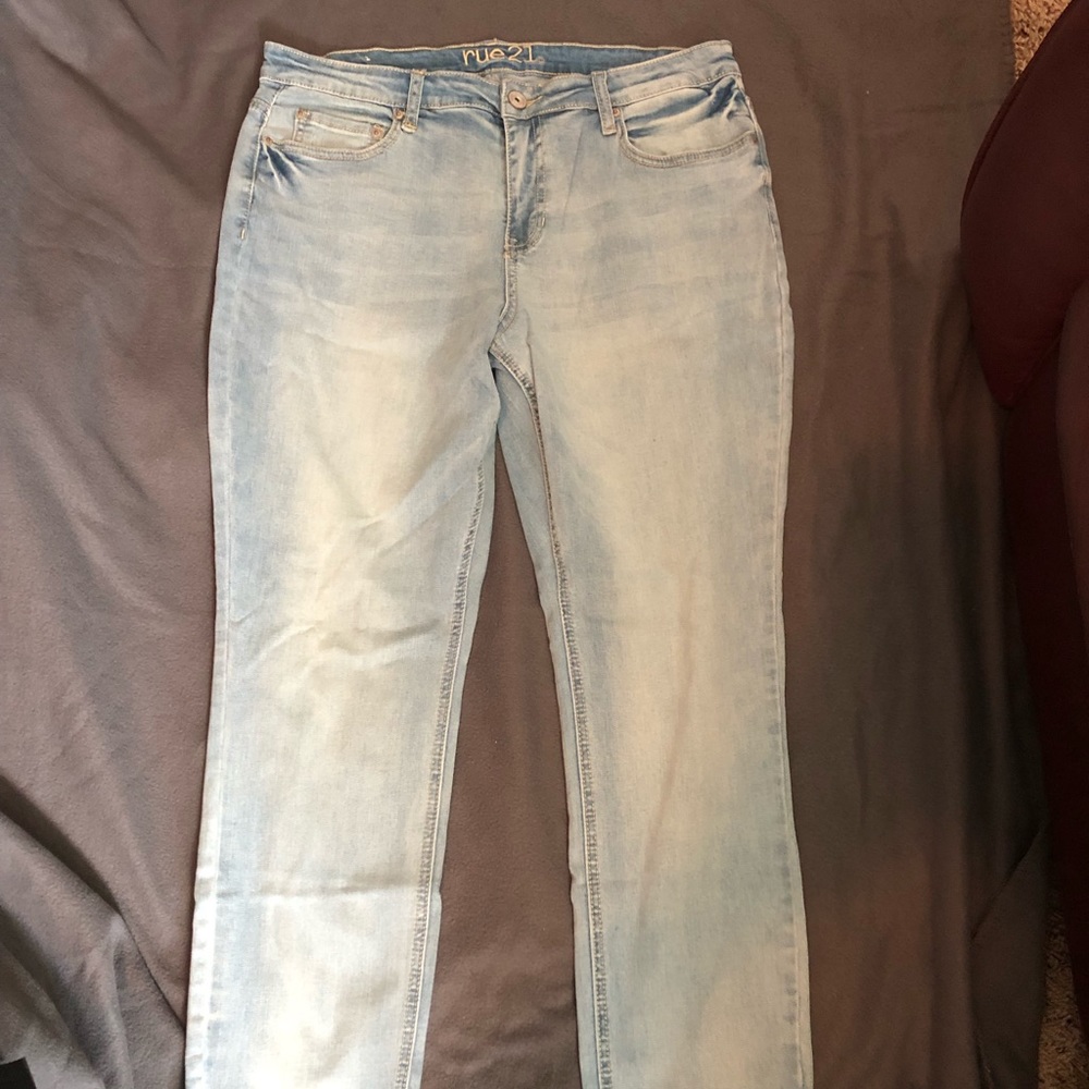 Capri pants